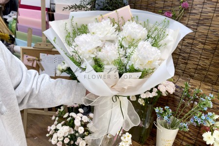 Bó Mẫu Đơn Nữ Hoàng