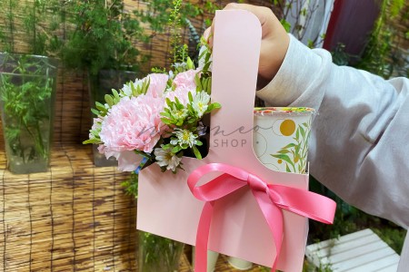Lẵng Trà Sữa Cẩm Chướng